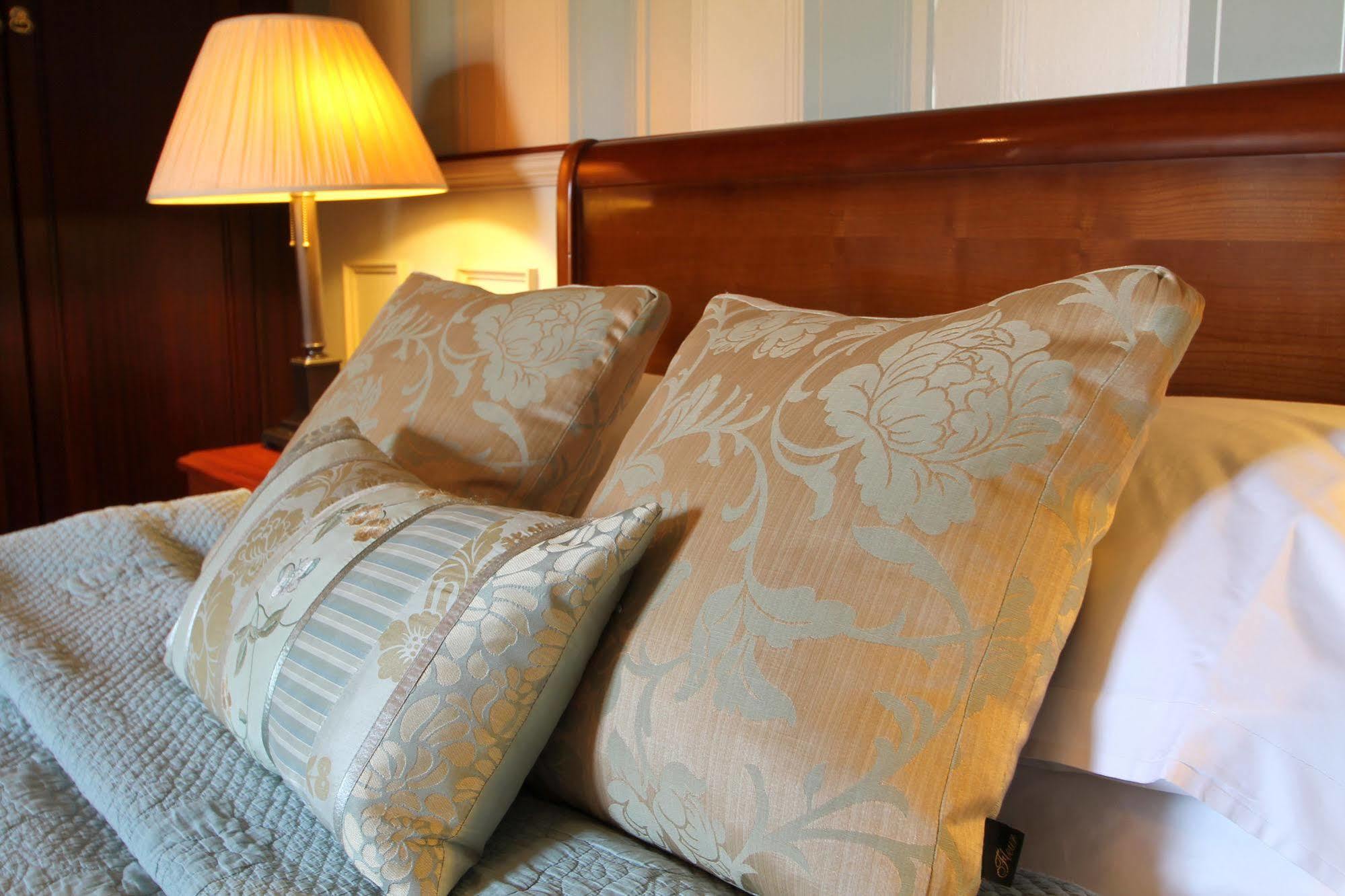 Alexandra Court Hotel Congleton Eksteriør bilde